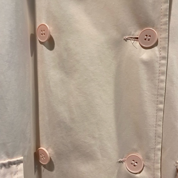 Light pink Irving Samuel trench coat with belt from around the 1770s-1980s - Picture 4 of 7